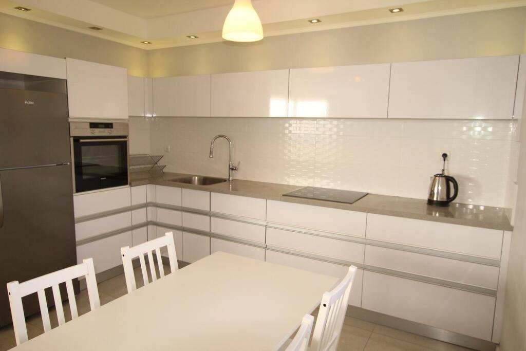 Royal Aparatment On The Sea , Blvd Nitza 34 *